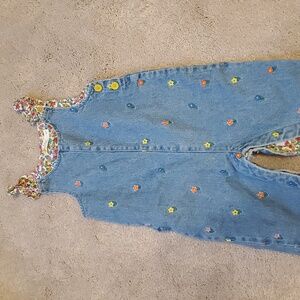 NWOT Baby Boden Denim Floral Embroidery Overalls 18-24m